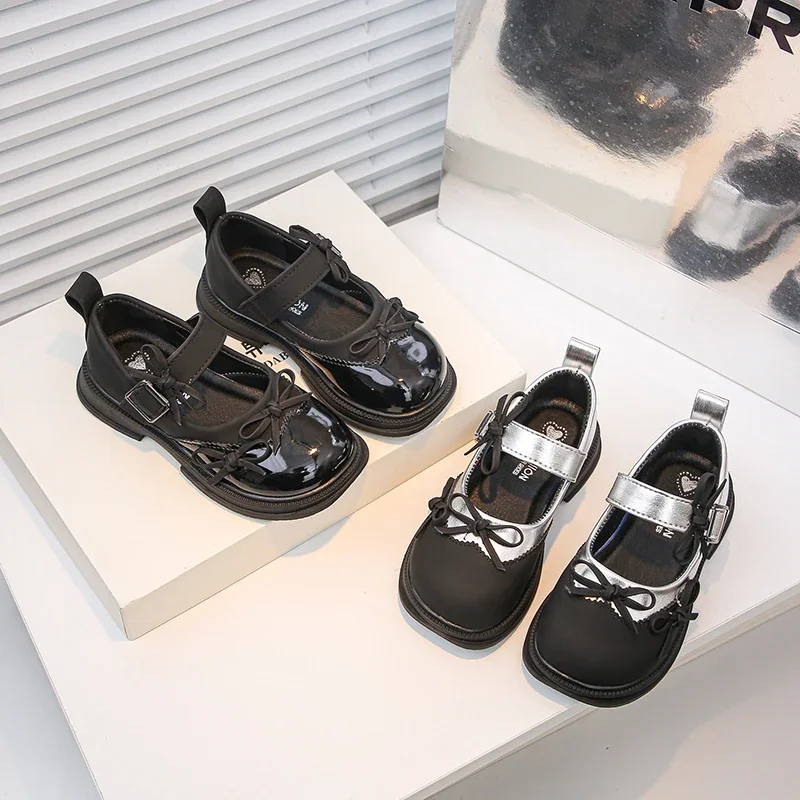 Girls Leather Shoes Black Sweet Bows Kids Performance Shoes Non-slip 2025 New Fashion Children MaryJanes Dance Shoes Hook&loop
Girls Leather Shoes Black Sweet Bows Kids Performance Shoes Non-slip 2025 New Fashion Children MaryJanes Dance Shoes Hook&loop