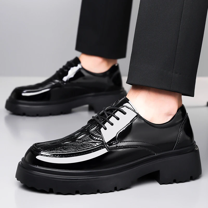 Spring Autumn Patent Leather Shoes for Men Solid Color Fashion Dress Shoes Male Black Wedding Work Platform Derby Shoe Man
Spring Autumn Patent Leather Shoes for Men Solid Color Fashion Dress Shoes Male Black Wedding Work Platform Derby Shoe Man