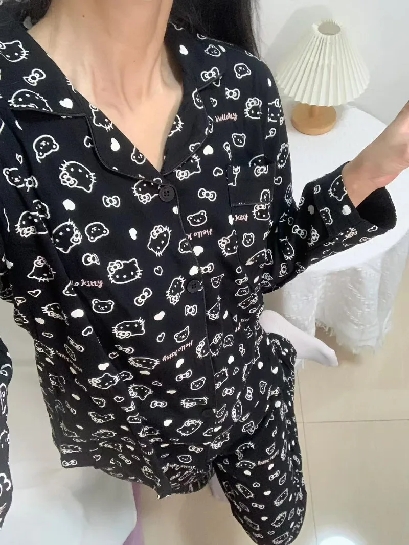 Пижамный комплект, домашняя одежда, Hello Kitty Cat Ins, мягкий черный повседневный топ с v-образным вырезом и принтом, женская повседневная одежда с длинным рукавом с героями мультфильмов
Пижамный комплект, домашняя одежда, Hello Kitty Cat Ins, мягкий черный повседневный топ с v-образным вырезом и принтом, женская повседневная одежда с длинным рукавом с героями мультфильмов