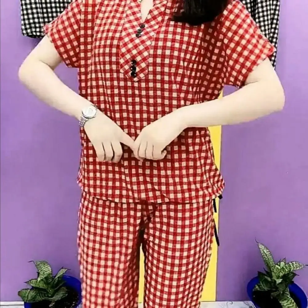 Fashionable Women Suit Women’s Plaid Two-piece Set Button Front Short Sleeve Top Cropped Skinny Pants Summer Loungewear
Fashionable Women Suit Women’s Plaid Two-piece Set Button Front Short Sleeve Top Cropped Skinny Pants Summer Loungewear