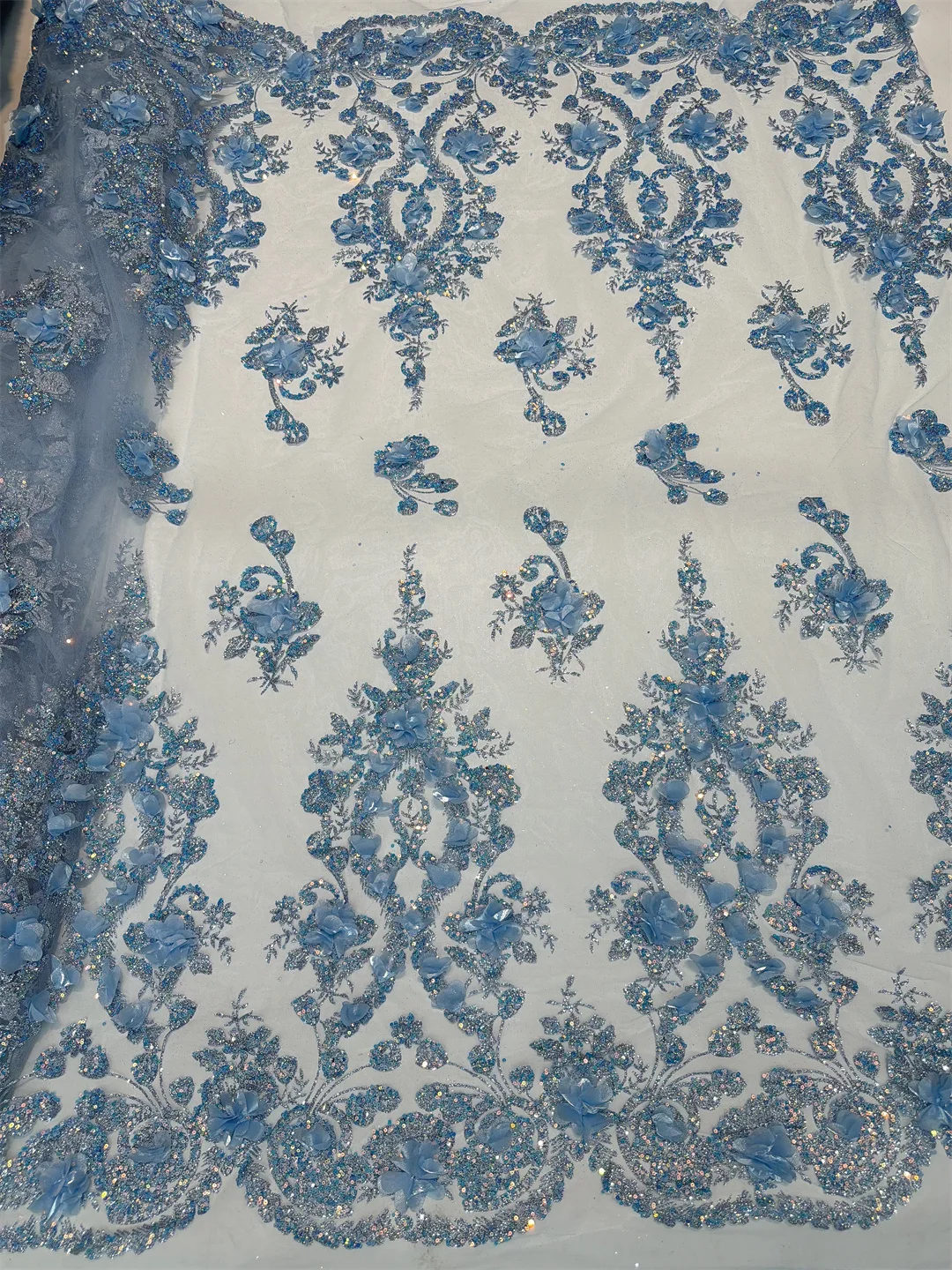 Африканское 3D-кружево, нигерийское кружево 2026 года, кружево с вышивкой бисером, высококачественная роскошная французская сетчатая кружевная ткань с пайетками для свадебных и праздничных платьев для женщин
Африканское 3D-кружево, нигерийское кружево 2026 года, кружево с вышивкой бисером, высококачественная роскошная французская сетчатая кружевная ткань с пайетками для свадебных и праздничных платьев для женщин