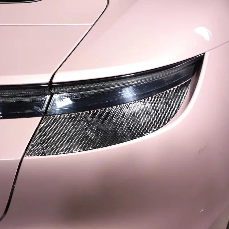 Soft Carbon Fibre Car Rear Light Decor Lamp Eyebrow Trim Stickers Car Accessories For Porsche Taycan 2019-2024
Soft Carbon Fibre Car Rear Light Decor Lamp Eyebrow Trim Stickers Car Accessories For Porsche Taycan 2019-2024