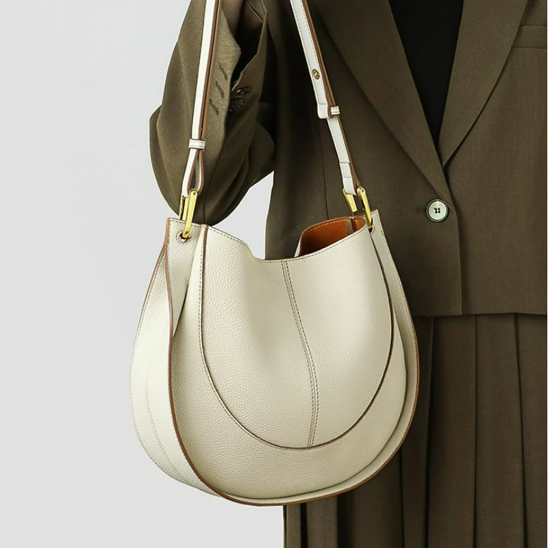 Women's Style Round Leather French Designer New Trendy Shopping Ol Aesthetic Big Commuter Shoulder Messenger Carry Tote Bag Sale
Women's Style Round Leather French Designer New Trendy Shopping Ol Aesthetic Big Commuter Shoulder Messenger Carry Tote Bag Sale