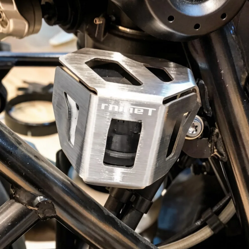 For BMW R nine T Pure Racer Scrambler Urban G/S R nineT Motorcycle Rear Brake Fluid Reservoir Cover Guard Protector Tank Oil Cup
For BMW R nine T Pure Racer Scrambler Urban G/S R nineT Motorcycle Rear Brake Fluid Reservoir Cover Guard Protector Tank Oil Cup
