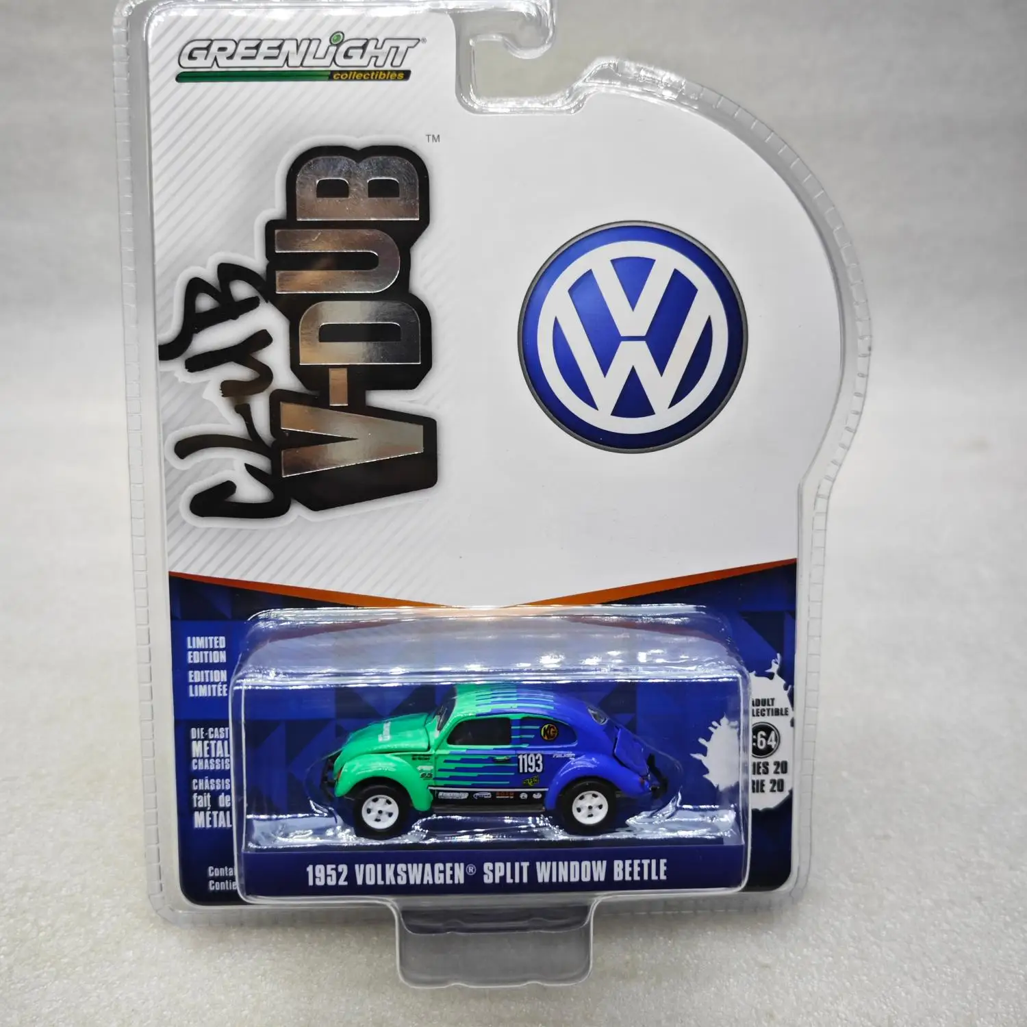 GreenLight 1:64 Vee Dub 20 -1952 Volkswagen Beetle Falcon Flying Tire Diecast Alloy Car Model Collectible Gift
GreenLight 1:64 Vee Dub 20 -1952 Volkswagen Beetle Falcon Flying Tire Diecast Alloy Car Model Collectible Gift