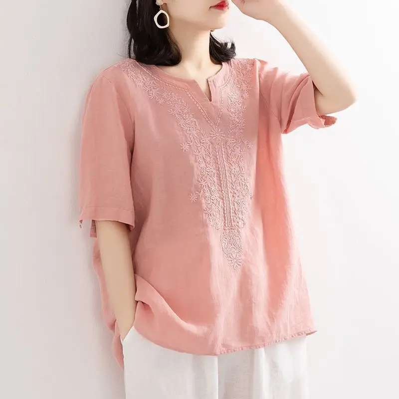 Cotton Summer New Cotton and Linen Shirt Women's Artistic Loose Pullover Embroidery Short Sleeve-shirt Women's Embroide
Cotton Summer New Cotton and Linen Shirt Women's Artistic Loose Pullover Embroidery Short Sleeve-shirt Women's Embroide