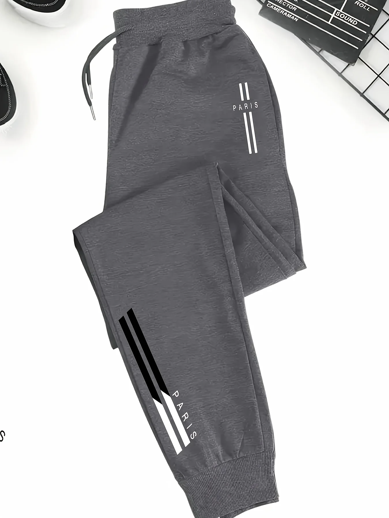 Autumn Men's Gym Training Joggers Loose Casual Elastic Drawstring Waist Polyester Slight Stretch Printed Pants With Side Pockets
Autumn Men's Gym Training Joggers Loose Casual Elastic Drawstring Waist Polyester Slight Stretch Printed Pants With Side Pockets