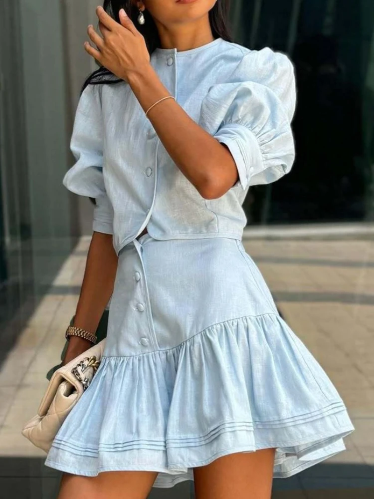 Summer New Ruffle Skirt 2 Piece Sets Women O Neck Short Sleeve Tops Street Casual Solid Patchwork Folds Fashion Skirts Sets
Summer New Ruffle Skirt 2 Piece Sets Women O Neck Short Sleeve Tops Street Casual Solid Patchwork Folds Fashion Skirts Sets