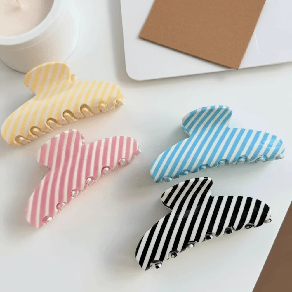 Personalized Korean Style Striped Hair Claw Headwear Geometry Acetate Claw Clip Large Crab Clip Acetic Acid Shark Clip Travel
Personalized Korean Style Striped Hair Claw Headwear Geometry Acetate Claw Clip Large Crab Clip Acetic Acid Shark Clip Travel