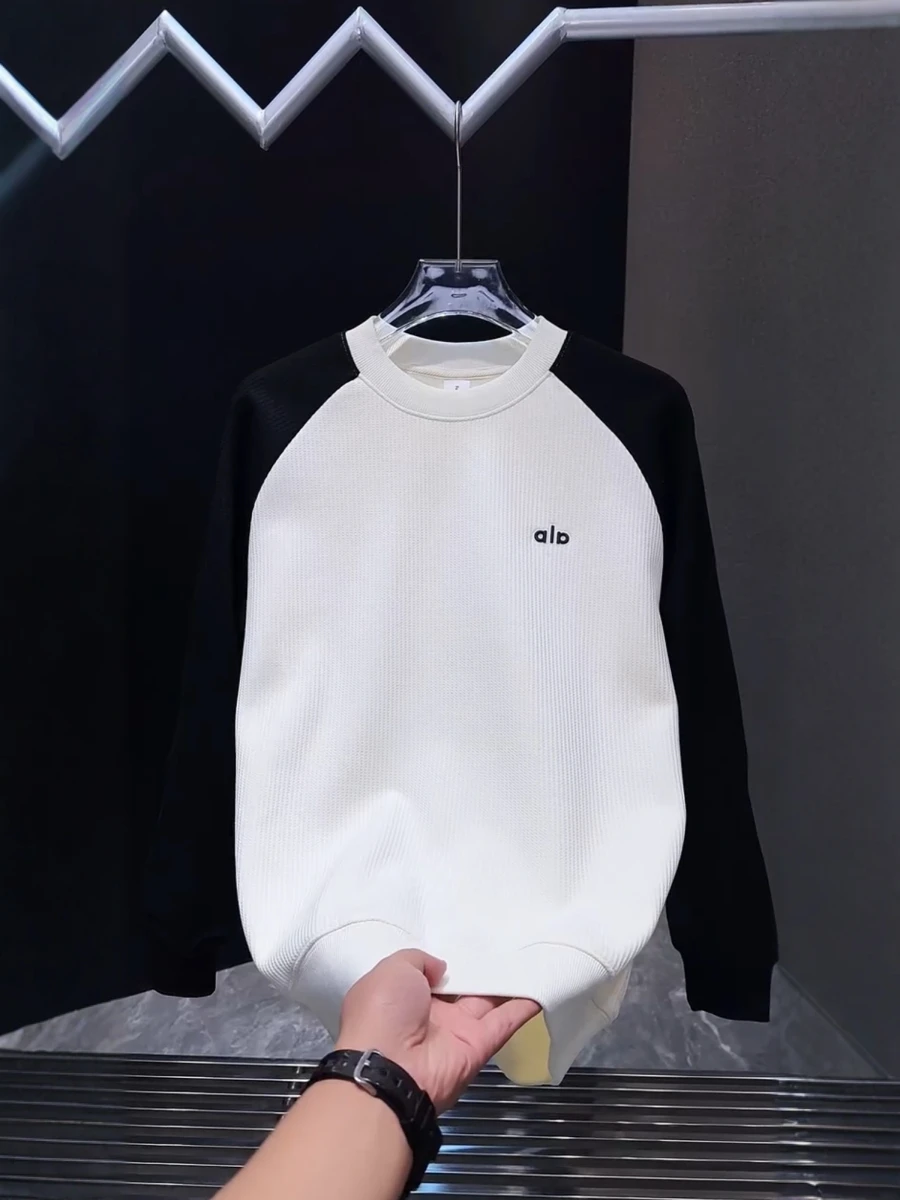 Модная толстовка с флисовой подкладкой, повседневный дизайн с цветовыми блоками, гарантированное тепло, осень-зима, новинка, мужская уличная одежда
Модная толстовка с флисовой подкладкой, повседневный дизайн с цветовыми блоками, гарантированное тепло, осень-зима, новинка, мужская уличная одежда