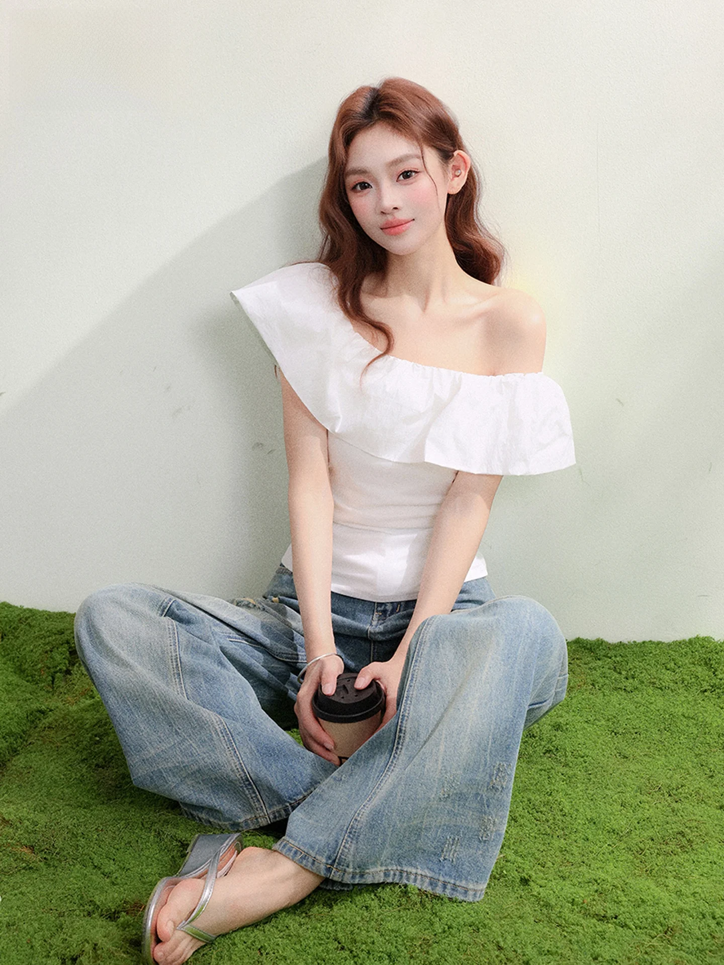 White Lace Trim Short Sleeve T-Shirt Women's Base Layer Summer Shoulder Bared Slimming Trendy French Style Knitted Top
White Lace Trim Short Sleeve T-Shirt Women's Base Layer Summer Shoulder Bared Slimming Trendy French Style Knitted Top