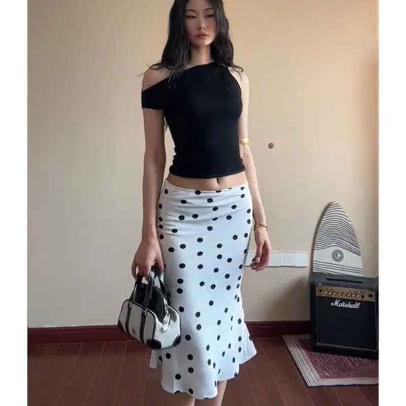 American Vintage Polka Dot Skirt Women Sweet Straight Bodycon Mini Skirt Low Waist Y2k Retro Hot Girl Skirt Japanese Harajuku
American Vintage Polka Dot Skirt Women Sweet Straight Bodycon Mini Skirt Low Waist Y2k Retro Hot Girl Skirt Japanese Harajuku