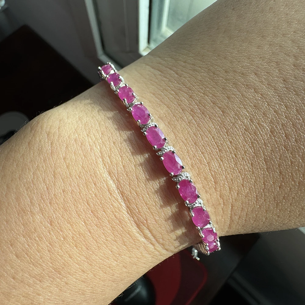 Natural Filled india Ruby Silver Bracelet Elegant Design Luxury Women's Jewelry for Anniversary And Engagement
Natural Filled india Ruby Silver Bracelet Elegant Design Luxury Women's Jewelry for Anniversary And Engagement