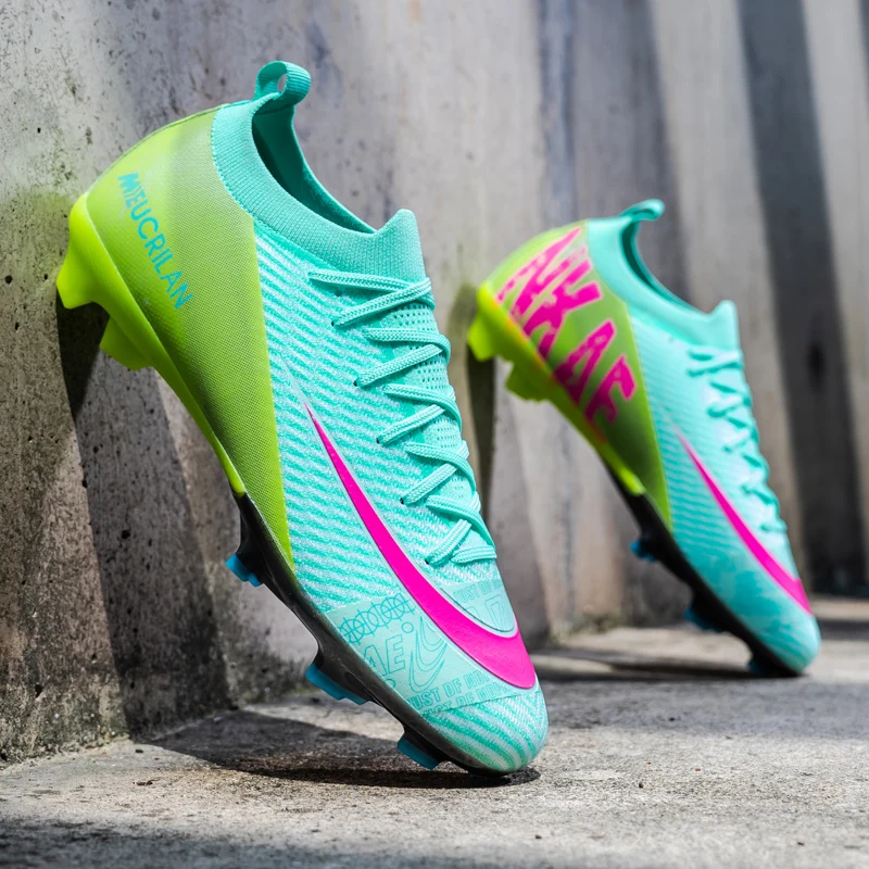 Новые мужские и женские профессиональные футбольные бутсы, бутсы для тренировок на траве, спортивные футбольные бутсы FG, ультралегкие, нескользящие, унисекс
Новые мужские и женские профессиональные футбольные бутсы, бутсы для тренировок на траве, спортивные футбольные бутсы FG, ультралегкие, нескользящие, унисекс