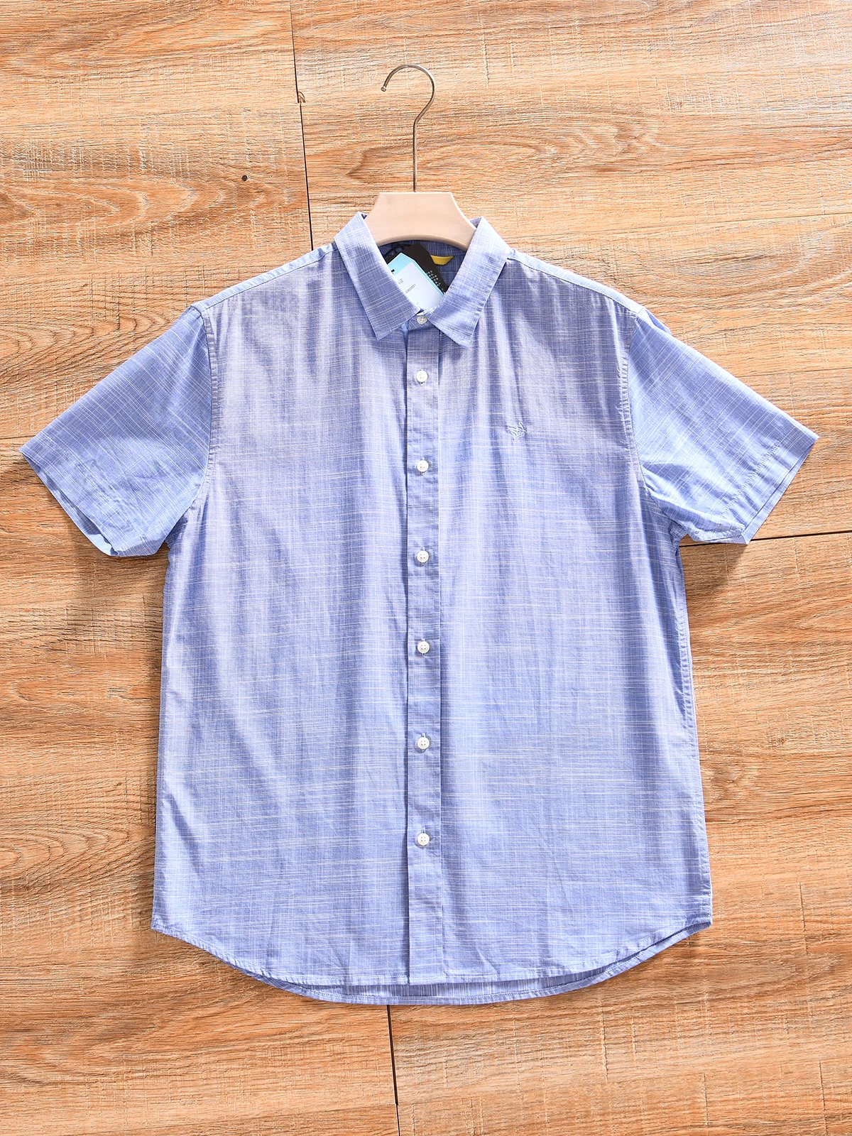 Men's Casual Loose Cotton Shirt Breathable Summer Fashionable Short Sleeve Urban Style Moisture Absorbent Lightweight Chinese...
Men's Casual Loose Cotton Shirt Breathable Summer Fashionable Short Sleeve Urban Style Moisture Absorbent Lightweight Chinese...