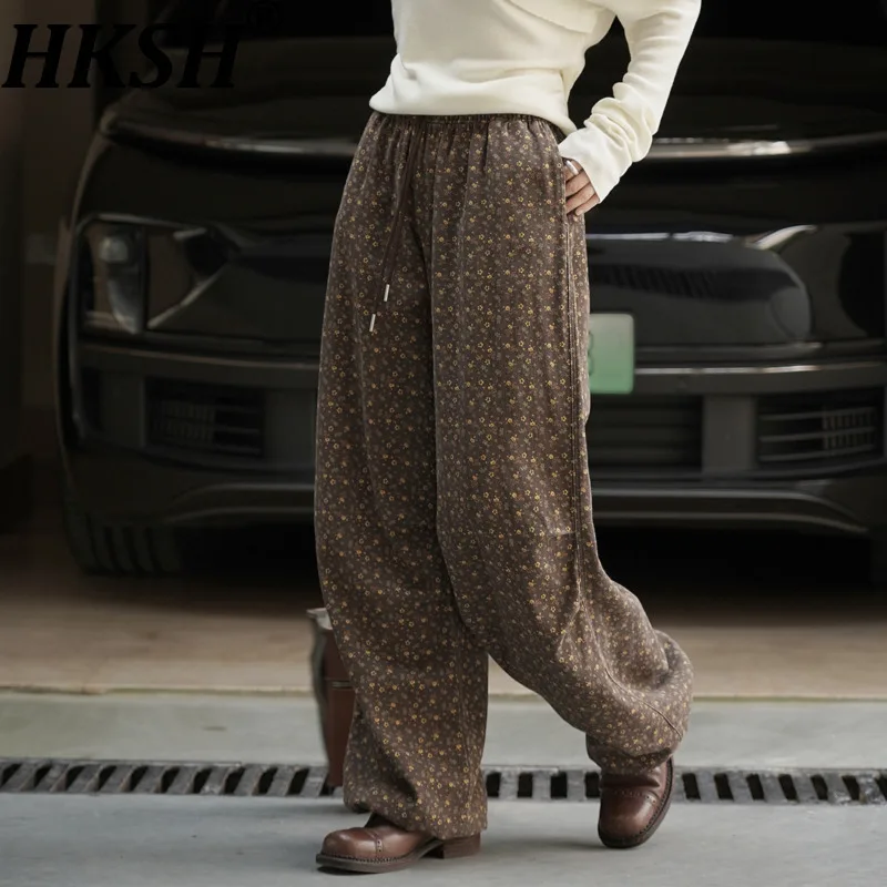 HKSH весна осень новые женские мешковатые брюки с цветочным принтом на шнурке с эластичной резинкой на талии драпированные винтажные повседневные модные универсальные HK12781
HKSH весна осень новые женские мешковатые брюки с цветочным принтом на шнурке с эластичной резинкой на талии драпированные винтажные повседневные модные универсальные HK12781