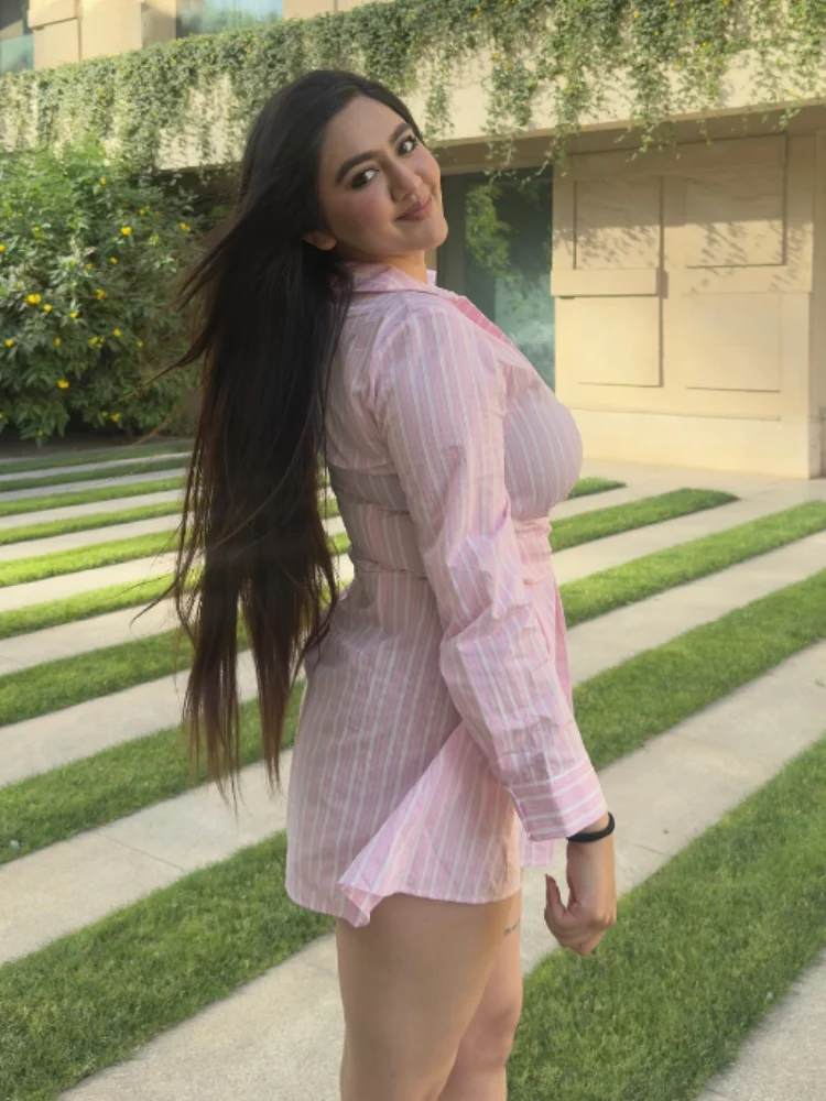 Pink Stripe Print Long Sleeve Shirt Dress Women Casual Fashion Lapel Single Breasted Loose Short Vestidos 2025 Street Short Robe
Pink Stripe Print Long Sleeve Shirt Dress Women Casual Fashion Lapel Single Breasted Loose Short Vestidos 2025 Street Short Robe