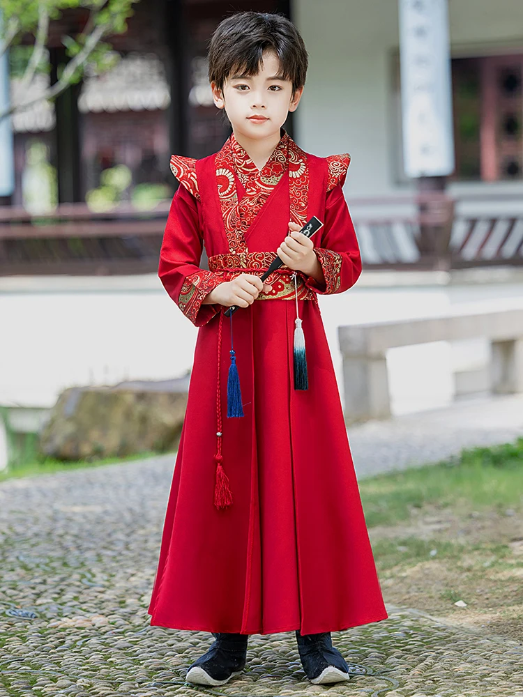 Костюм для выступлений на Праздник середины осени: мужской ханьфу, танский костюм, цзинь, вэй, фэй, эле, наряд юного джентльмена
Костюм для выступлений на Праздник середины осени: мужской ханьфу, танский костюм, цзинь, вэй, фэй, эле, наряд юного джентльмена