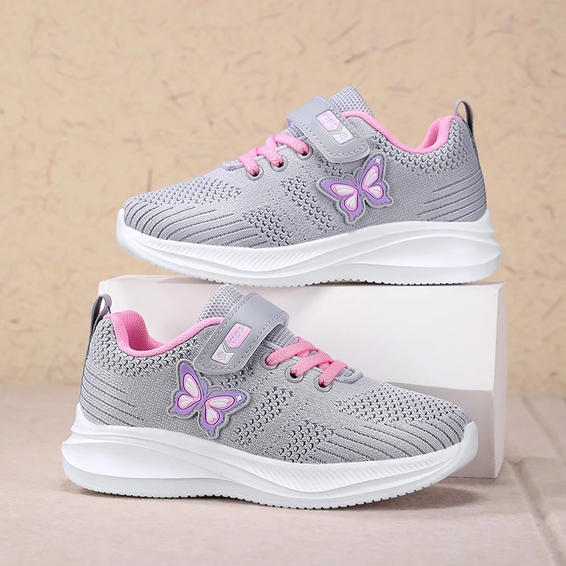 A pair of children's four-season mesh sports shoes, breathable, soft, comfortable casual shoes, size 28-37,HML-130
A pair of children's four-season mesh sports shoes, breathable, soft, comfortable casual shoes, size 28-37,HML-130