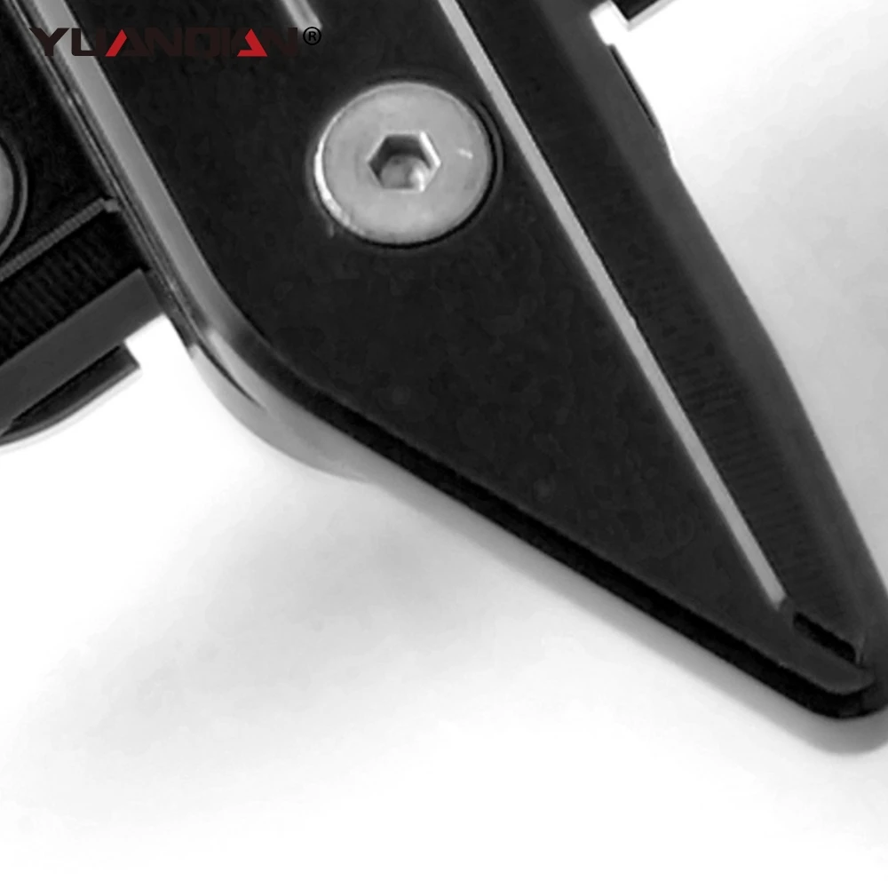 For Yamaha TMAX 500 560 TMAX 530 SX DX 2012-2018 2019 2020 Rear View Side Mirrors Bracket Hole Cap Clamp Cover T-MAX 530 560 500
For Yamaha TMAX 500 560 TMAX 530 SX DX 2012-2018 2019 2020 Rear View Side Mirrors Bracket Hole Cap Clamp Cover T-MAX 530 560 500