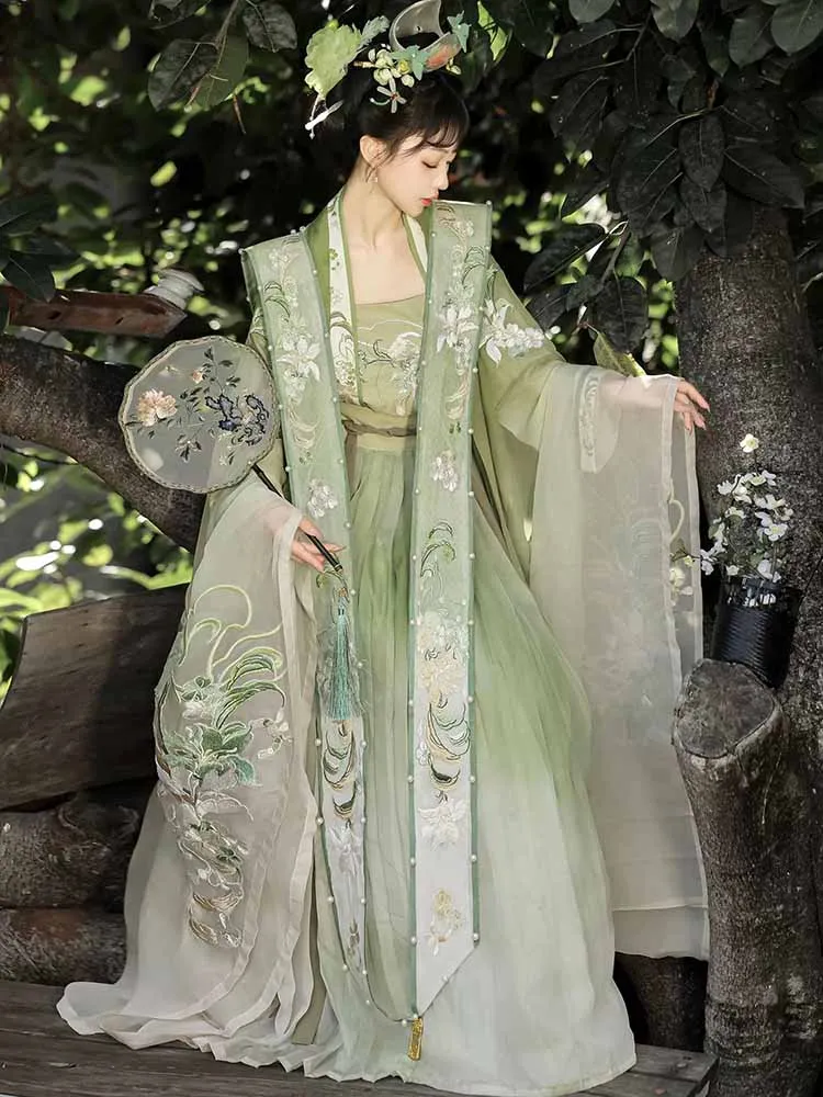 2025 New Hanfu Dress Women Chinese Vintage Green Embroidered Hanfu Dress Female Halloween Cosplay Costume Party Outfit Hanfu
2025 New Hanfu Dress Women Chinese Vintage Green Embroidered Hanfu Dress Female Halloween Cosplay Costume Party Outfit Hanfu