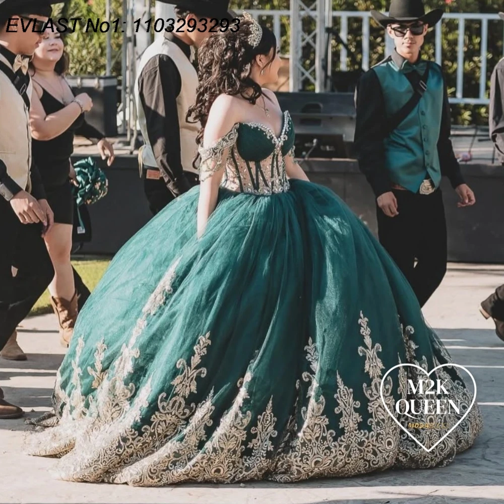 EVLAST Индивидуальное изумрудно-зеленое бальное платье Quinceanera Платье Золотое кружевное платье с аппликацией и бисером Sweet 16, Vestidos De 15 Anos E1QN165
EVLAST Индивидуальное изумрудно-зеленое бальное платье Quinceanera Платье Золотое кружевное платье с аппликацией и бисером Sweet 16, Vestidos De 15 Anos E1QN165