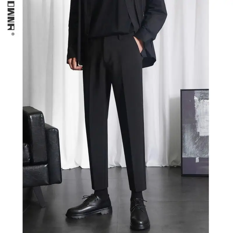 Мужские повседневные брюки Bla: осенние, прямые, укороченные, струящиеся, премиум-класса, в корейском стиле, для делового образа, в стиле Cool Wind
Мужские повседневные брюки Bla: осенние, прямые, укороченные, струящиеся, премиум-класса, в корейском стиле, для делового образа, в стиле Cool Wind