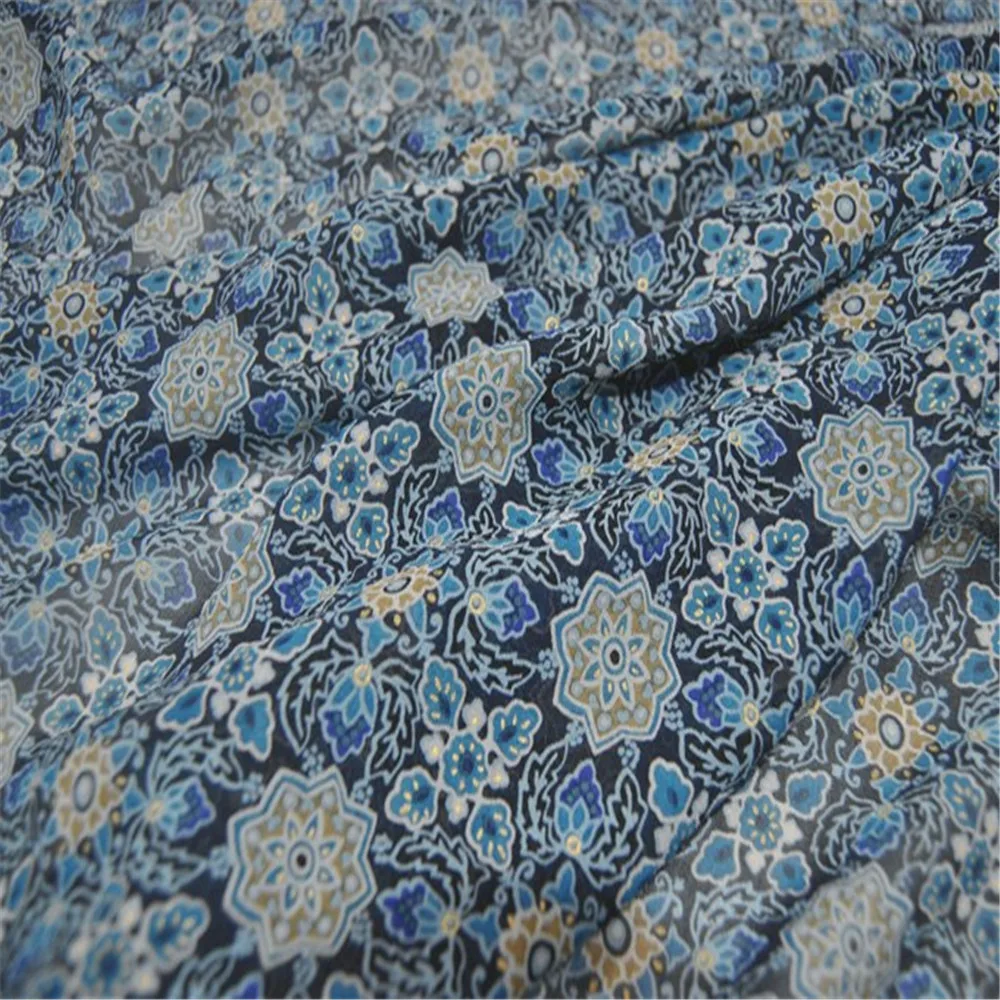 2025 Blue Color Vintage Soft 100% Pure Natural Silk Georgette Fabric Printed for Lady Elegant Clothes
2025 Blue Color Vintage Soft 100% Pure Natural Silk Georgette Fabric Printed for Lady Elegant Clothes
