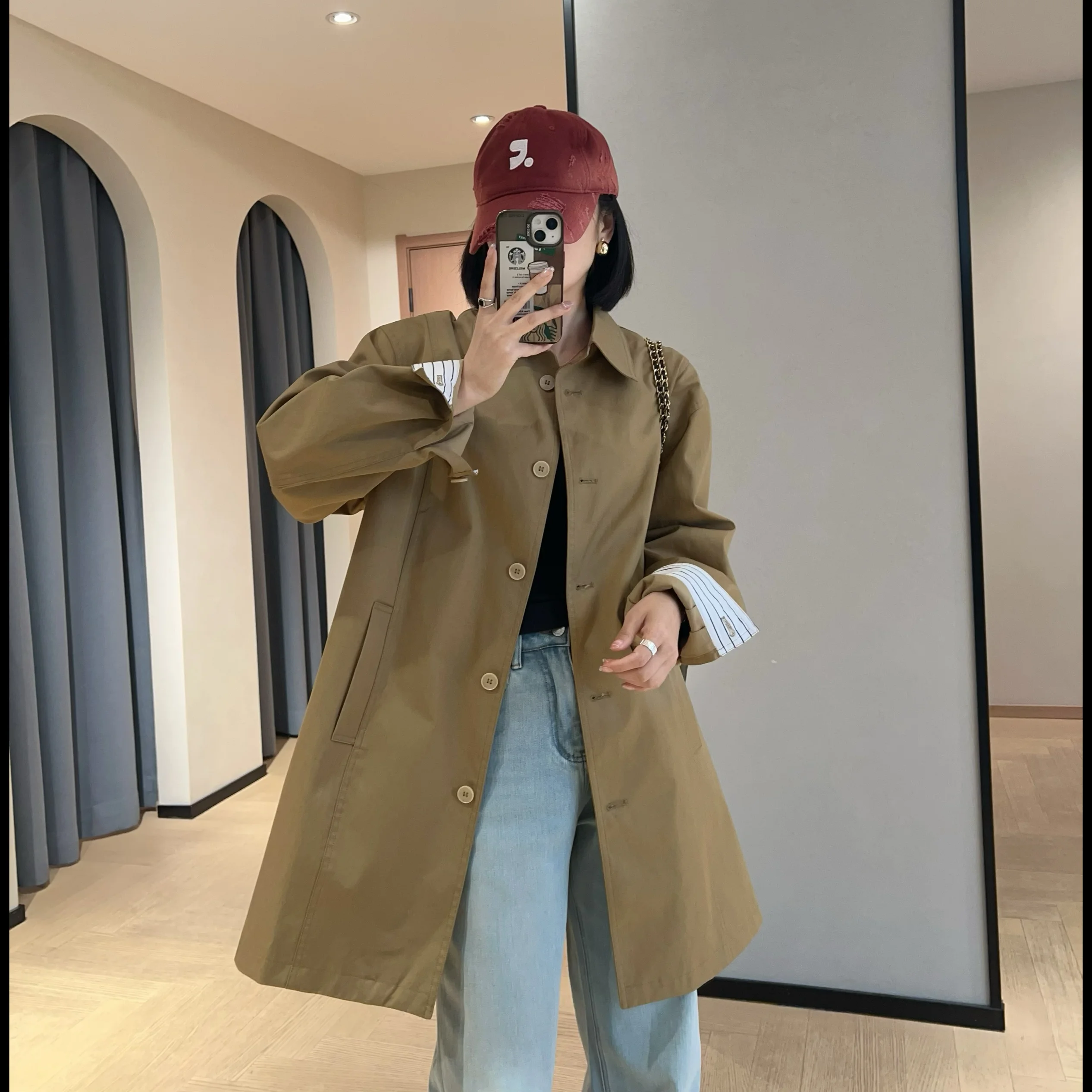 WTHEONE Ретро-ветровка средней длины в полоску, приталенного кроя, женская весенняя верхняя одежда с двойным воротником и декоративной линией на плечах
WTHEONE Ретро-ветровка средней длины в полоску, приталенного кроя, женская весенняя верхняя одежда с двойным воротником и декоративной линией на плечах