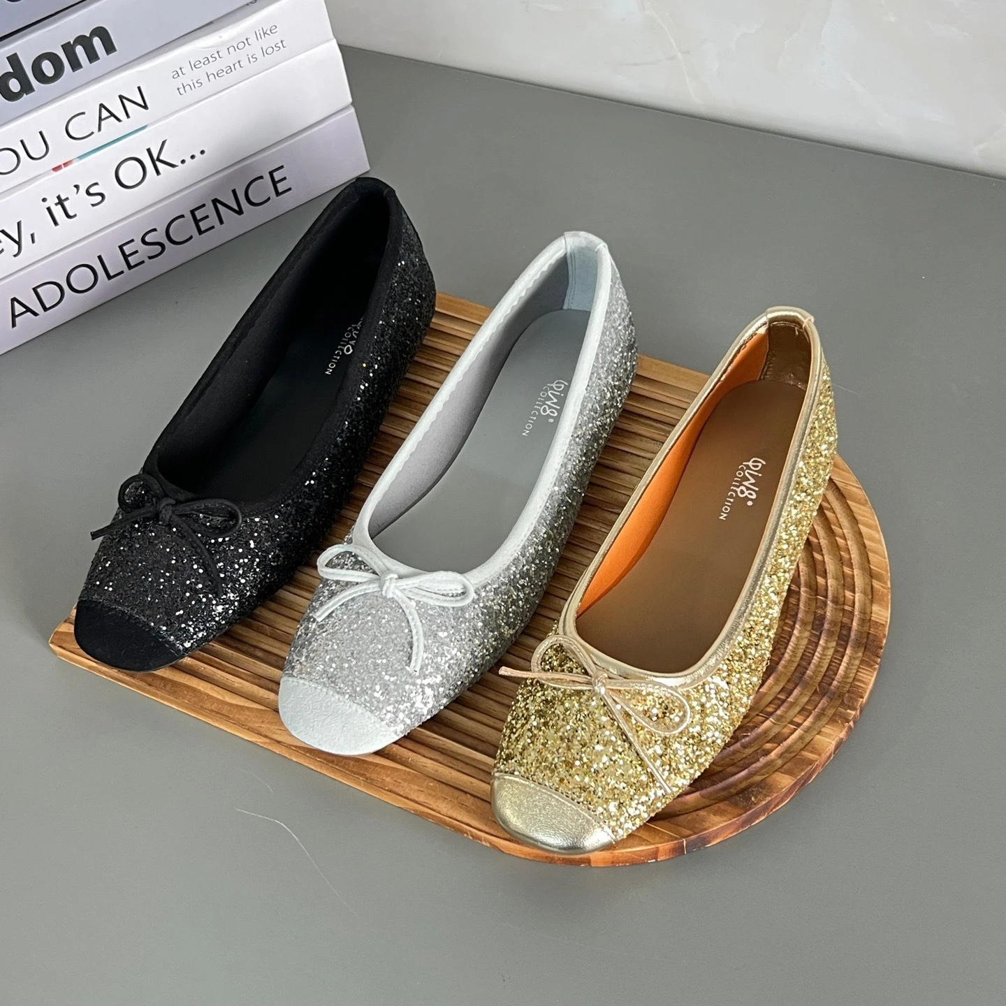 26 unmarked ballet shoes French retro flat-bottomed shallow bow dancing shoes women
26 unmarked ballet shoes French retro flat-bottomed shallow bow dancing shoes women