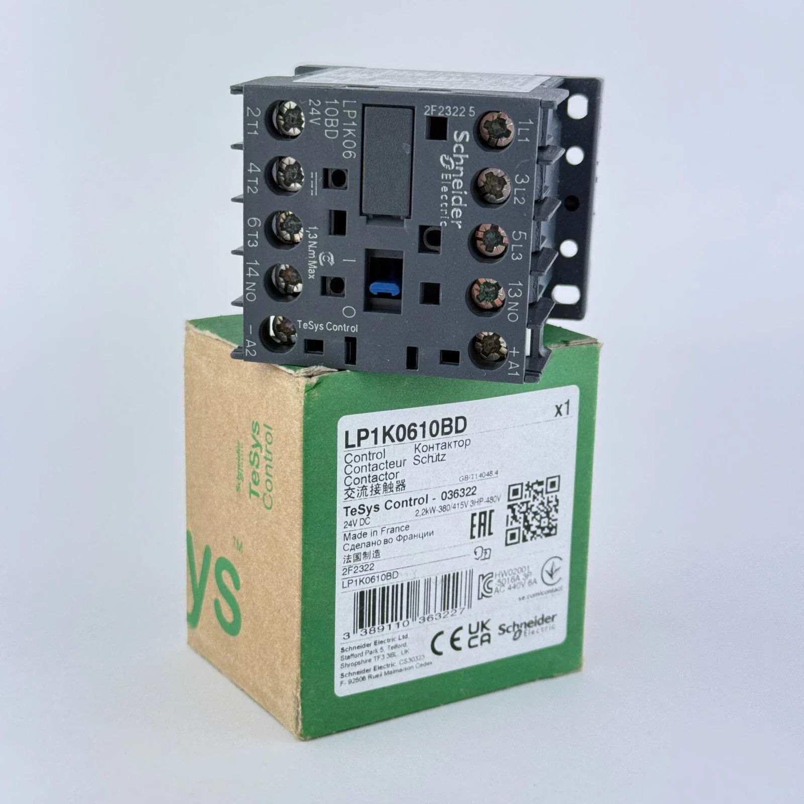LP1K0610BD contactor - 3P - AC-3 = 440 V 6 A - 1 NO aux. - 24 V DC coil
LP1K0610BD contactor - 3P - AC-3 = 440 V 6 A - 1 NO aux. - 24 V DC coil