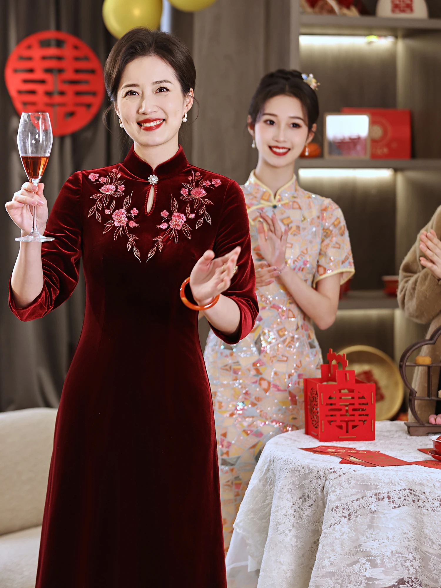 Velvet Wedding Dr Long Sve Embroidered Velvet A-Line Midi Qipao for andma Ele Beaded High-Quali Polyester
Velvet Wedding Dr Long Sve Embroidered Velvet A-Line Midi Qipao for andma Ele Beaded High-Quali Polyester