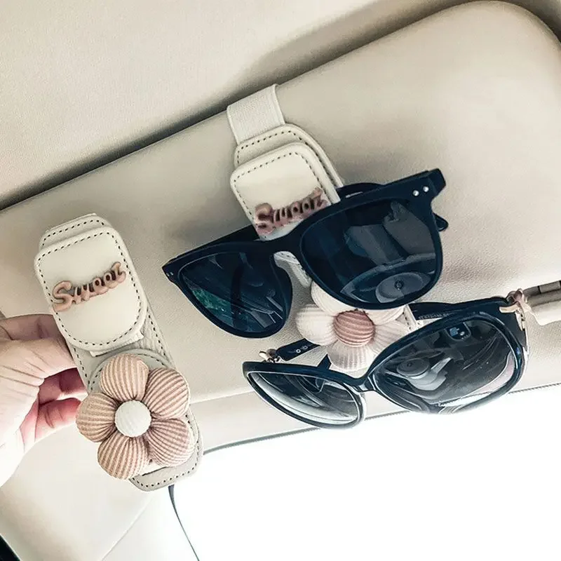 2024 NEW Multi-functional car mounted Sunglasses clip Glasses storage rack
2024 NEW Multi-functional car mounted Sunglasses clip Glasses storage rack