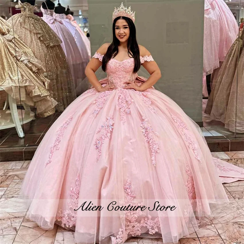 Princess Glitter Pink Quinceanera Dress Ball Gown Lace Applique Beading Bow Corset Sweet 16 Vestido De 15 Anos Customized
Princess Glitter Pink Quinceanera Dress Ball Gown Lace Applique Beading Bow Corset Sweet 16 Vestido De 15 Anos Customized