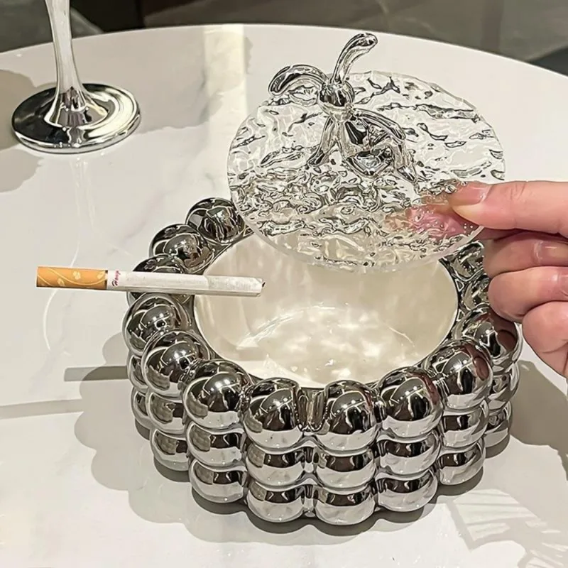 Ashtray Light Luxury Ceramic High Beauty Household Atmospheric Rabbit Lid Large Ashtray Anti Fly Ash Scandinavian Style
Ashtray Light Luxury Ceramic High Beauty Household Atmospheric Rabbit Lid Large Ashtray Anti Fly Ash Scandinavian Style