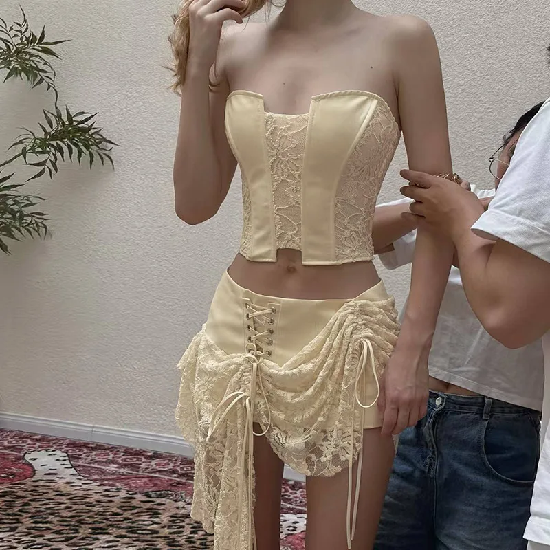 Two Piece Outfits Woman Set Vintage Lace Spliced Tube Top and Mini Skirt Coords Sets Woman Summer Clothes
Two Piece Outfits Woman Set Vintage Lace Spliced Tube Top and Mini Skirt Coords Sets Woman Summer Clothes