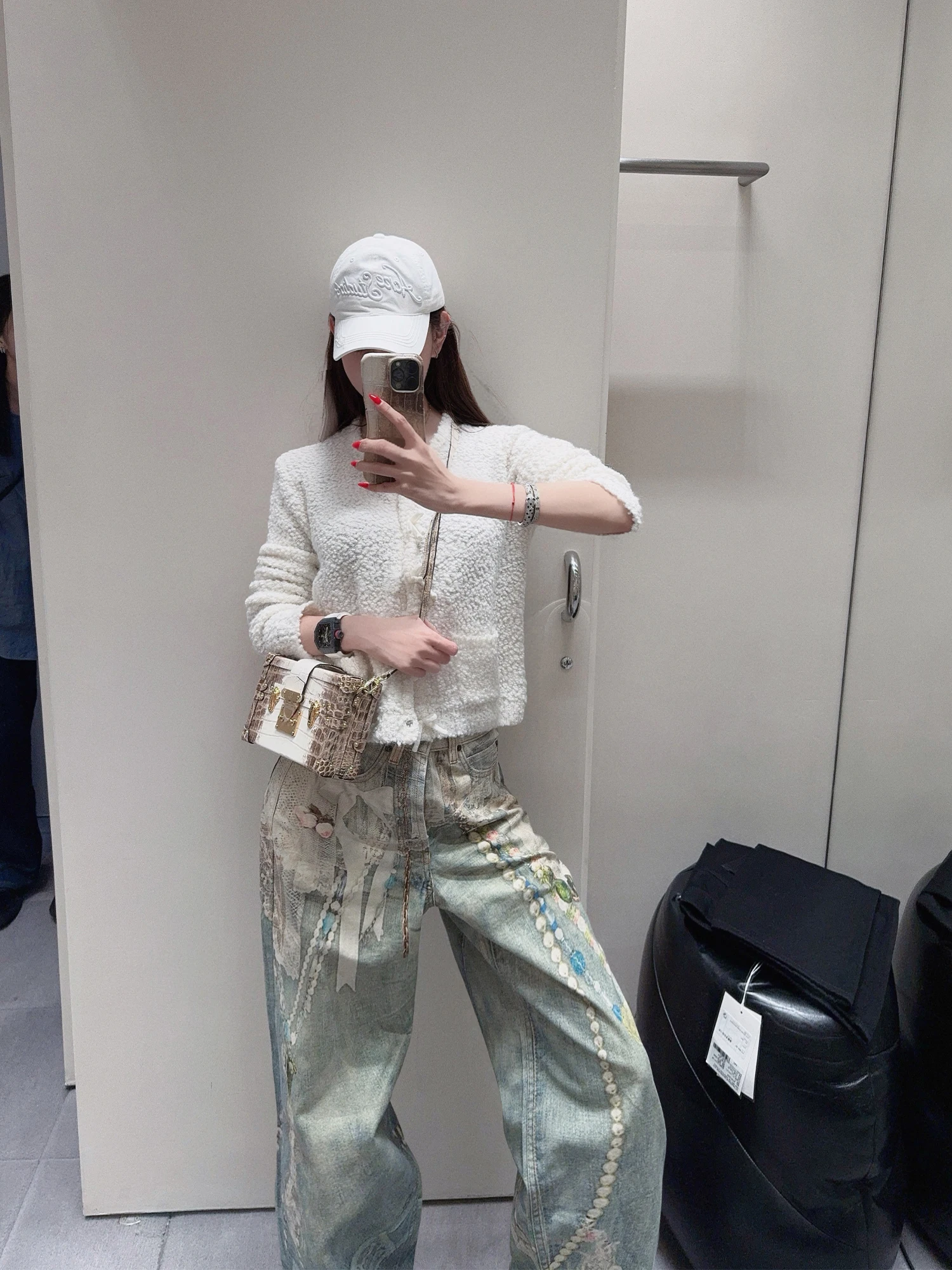 Широкие джинсы свободного кроя для женщин с принтом, кружевом и жемчужной цепочкой, повседневные хлопковые брюки в винтажном стиле, дышащие летние штаны
Широкие джинсы свободного кроя для женщин с принтом, кружевом и жемчужной цепочкой, повседневные хлопковые брюки в винтажном стиле, дышащие летние штаны