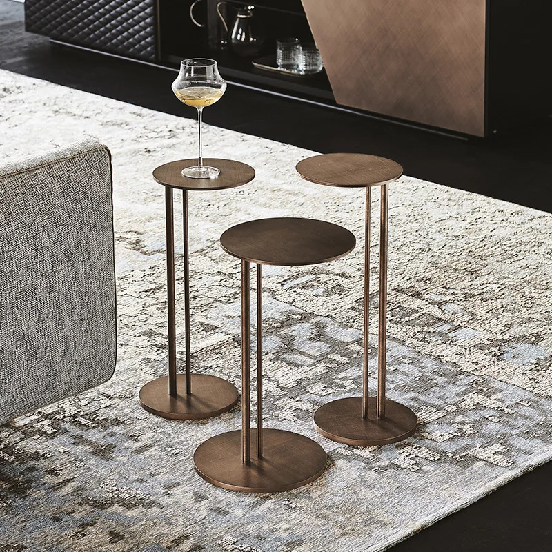 Side few light luxury high sense round living room sofa retro side table movable sales office
Side few light luxury high sense round living room sofa retro side table movable sales office