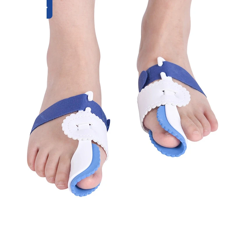 1 pair of hallux valgus separators foot bones toes and toe separators toe valgus separators correctors
1 pair of hallux valgus separators foot bones toes and toe separators toe valgus separators correctors