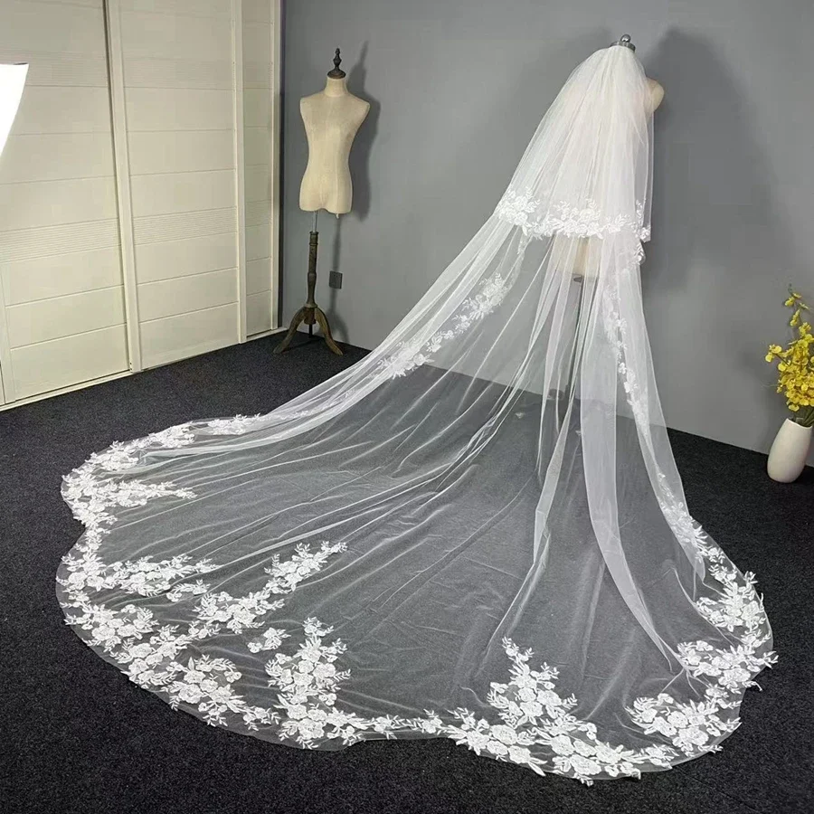 Custom Lace Appliques Bridal veils Metal Comb Bride Veil Wedding Accessories Cathedral Long Two Layers
Custom Lace Appliques Bridal veils Metal Comb Bride Veil Wedding Accessories Cathedral Long Two Layers