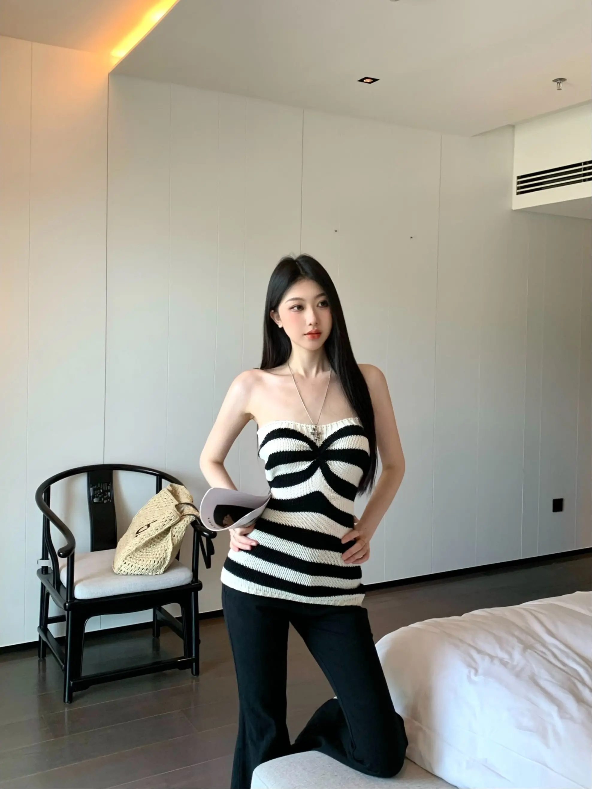 Korean Style Knitted Dress Fashionable Sexy Girl Woolen Women's Inner Wear Slimming Ribbed Tube Top City Walk Spring 2026
Korean Style Knitted Dress Fashionable Sexy Girl Woolen Women's Inner Wear Slimming Ribbed Tube Top City Walk Spring 2026