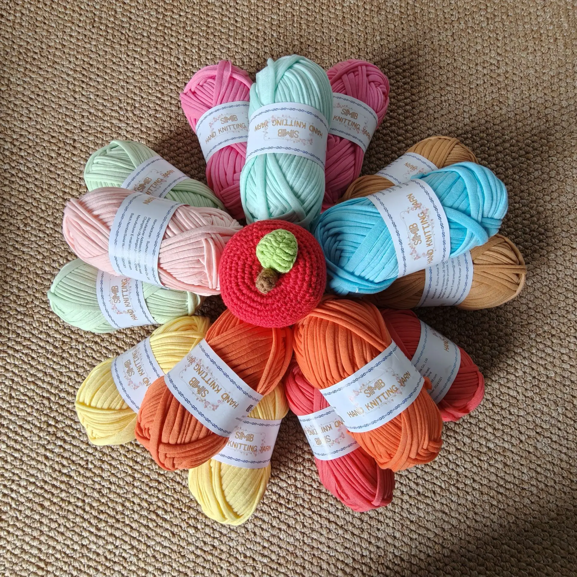 4Pcs/400G 100% Polyester Solid Color Strip Yarn, Rich Colors and Good Elasticity, Suitable for Handmade Crochet Such as Hats, Sc
4Pcs/400G 100% Polyester Solid Color Strip Yarn, Rich Colors and Good Elasticity, Suitable for Handmade Crochet Such as Hats, Sc