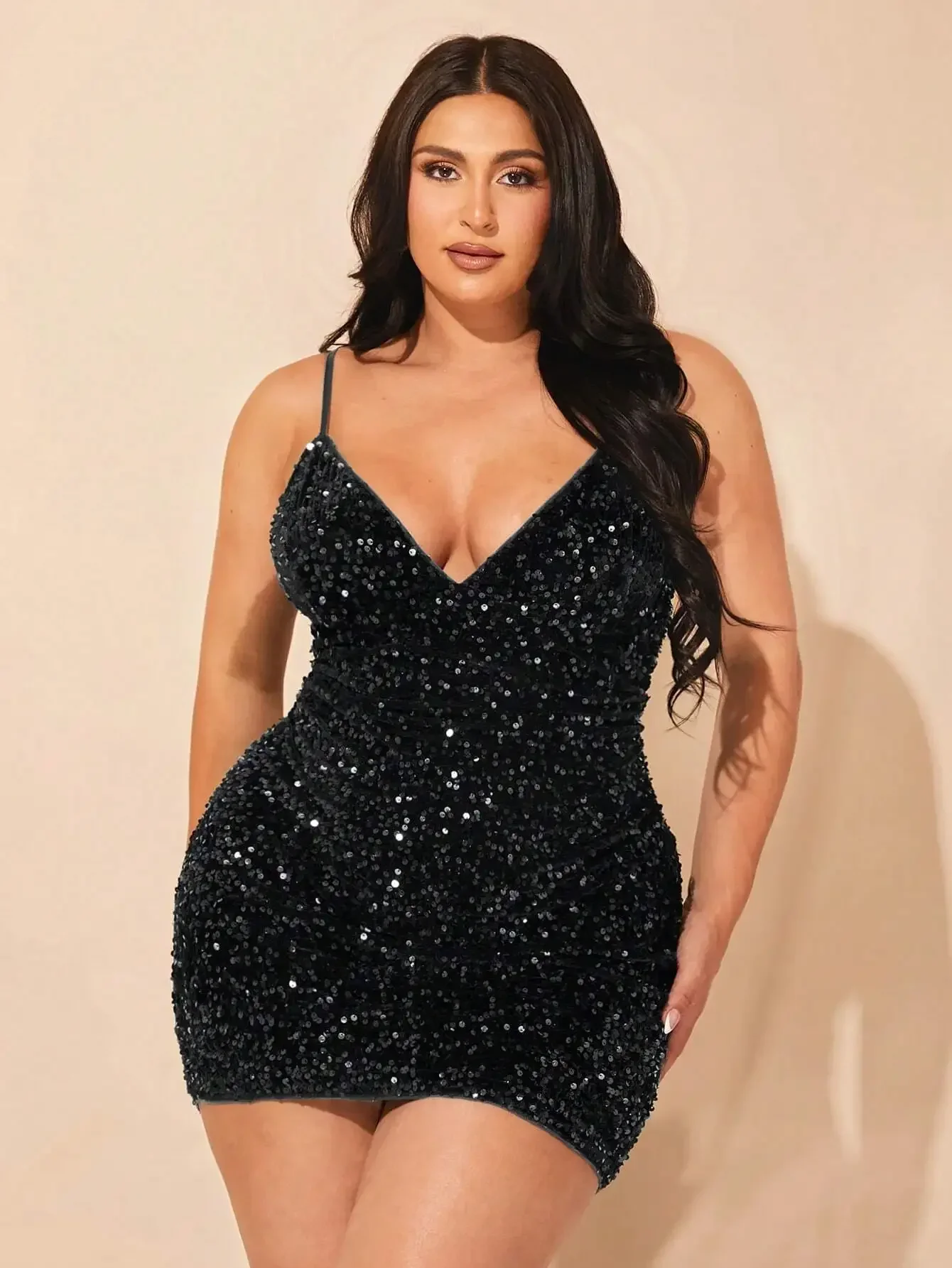 Black Sequin Spaghetti Strap Mini Dress For Plus Size Women, Elegant Evening Party Graduation Birthday Valentine Outfit
Black Sequin Spaghetti Strap Mini Dress For Plus Size Women, Elegant Evening Party Graduation Birthday Valentine Outfit