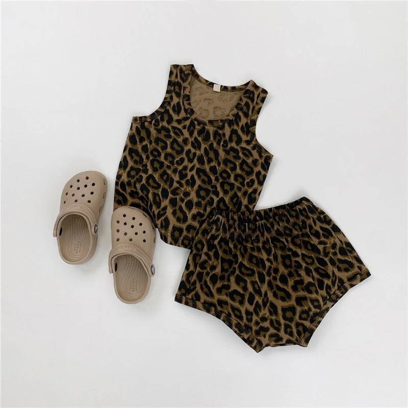 2026 Summer New Children Sleeveless Leopard Clothes Set Boys Girls Cotton Vest + Leopard Shorts 2pcs Suit Toddler Outfits
2026 Summer New Children Sleeveless Leopard Clothes Set Boys Girls Cotton Vest + Leopard Shorts 2pcs Suit Toddler Outfits