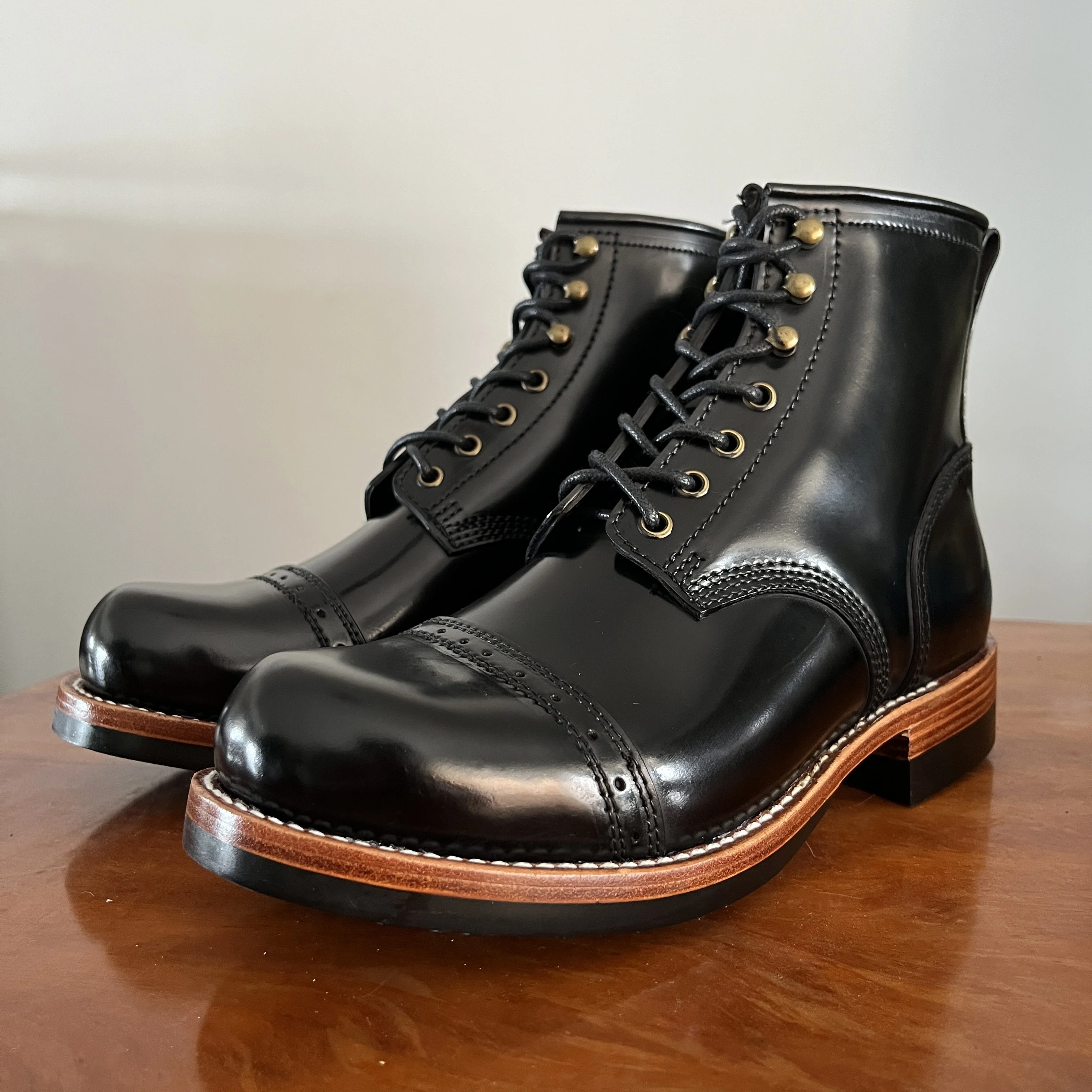MC2068 Italian Leather Derby Boots RockCanRoll Goodyear Welted Cordovan Durable Custom Made Available Super Quality
MC2068 Italian Leather Derby Boots RockCanRoll Goodyear Welted Cordovan Durable Custom Made Available Super Quality