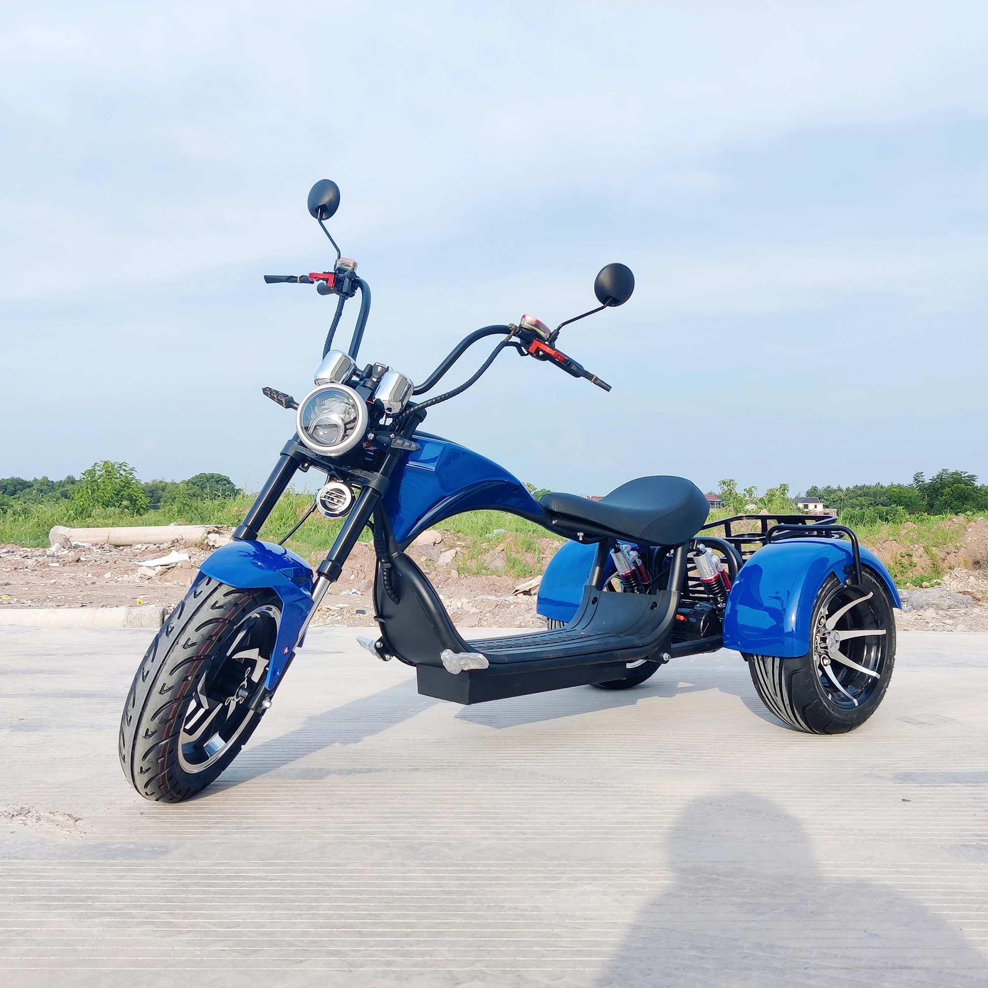 Outdoor Riding Three-Wheel Electric Scooter With 18 Inch Fat Tire 1500W Motor
Outdoor Riding Three-Wheel Electric Scooter With 18 Inch Fat Tire 1500W Motor