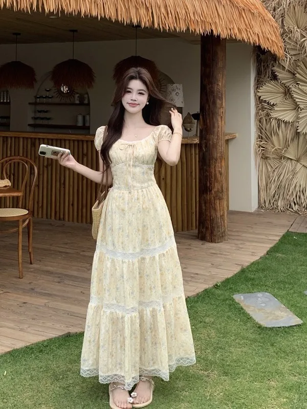 Sweet Yellow Floral Print Square Neck A-Line Long Dress plus Size Women's Summer New Style Waist Cinching French Style Dress
Sweet Yellow Floral Print Square Neck A-Line Long Dress plus Size Women's Summer New Style Waist Cinching French Style Dress