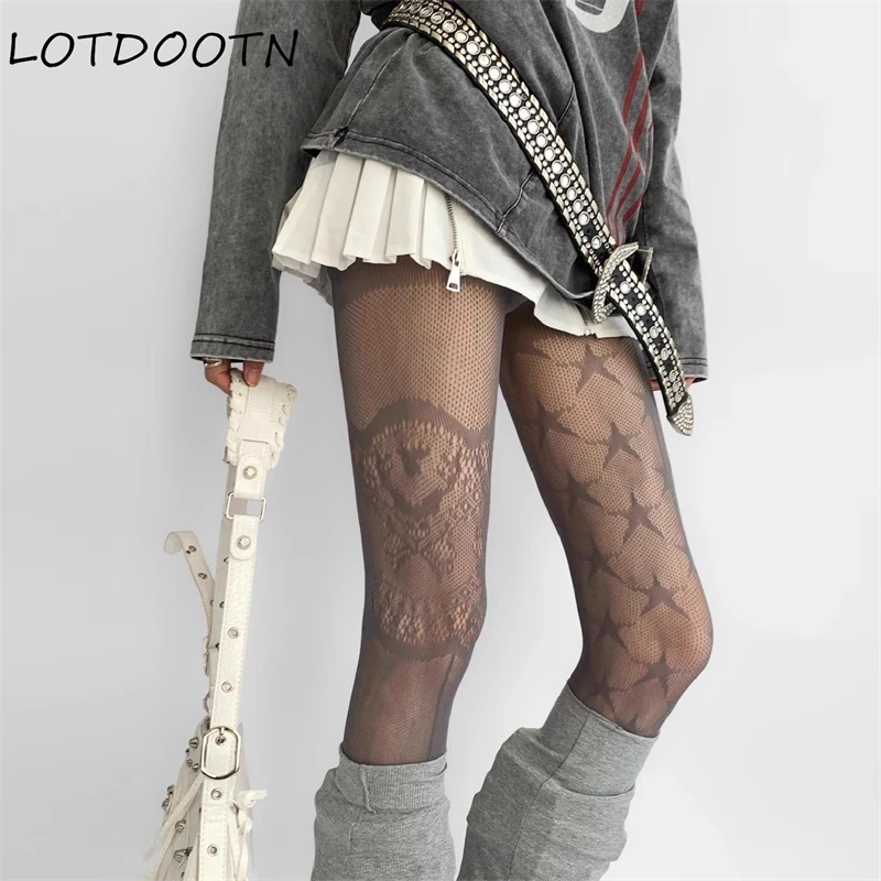 LOTDOOTN Y2K Millennium Spicy Girl полые нерегулярные ажурные женские сексуальные колготки темный панк готический субкультура линия шелковые чулки
LOTDOOTN Y2K Millennium Spicy Girl полые нерегулярные ажурные женские сексуальные колготки темный панк готический субкультура линия шелковые чулки