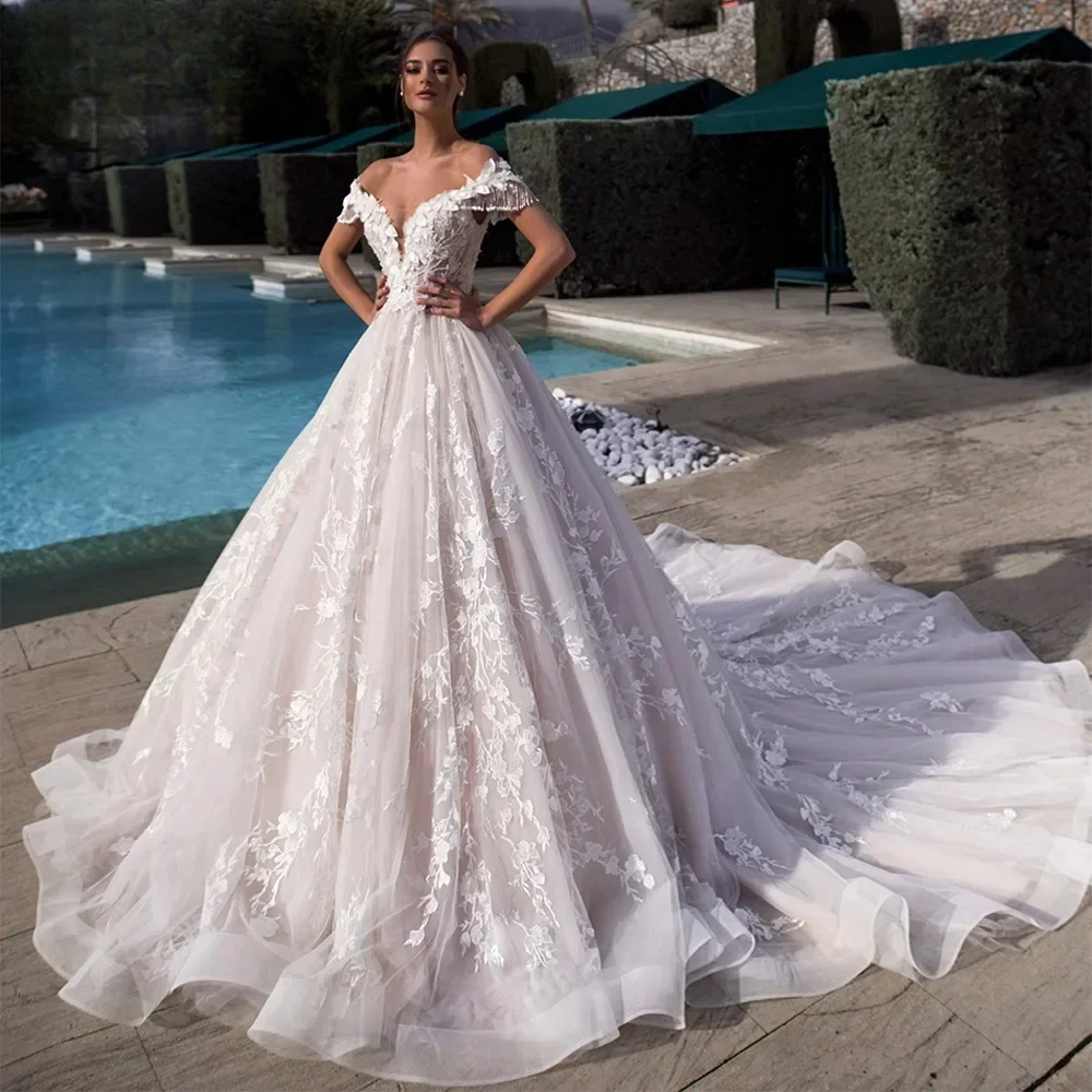 Customized Off The Shoulder A Line Lace Wedding Dresses Appliques Bride Dress Cathedral Train Bridal Gown Plus Size
Customized Off The Shoulder A Line Lace Wedding Dresses Appliques Bride Dress Cathedral Train Bridal Gown Plus Size