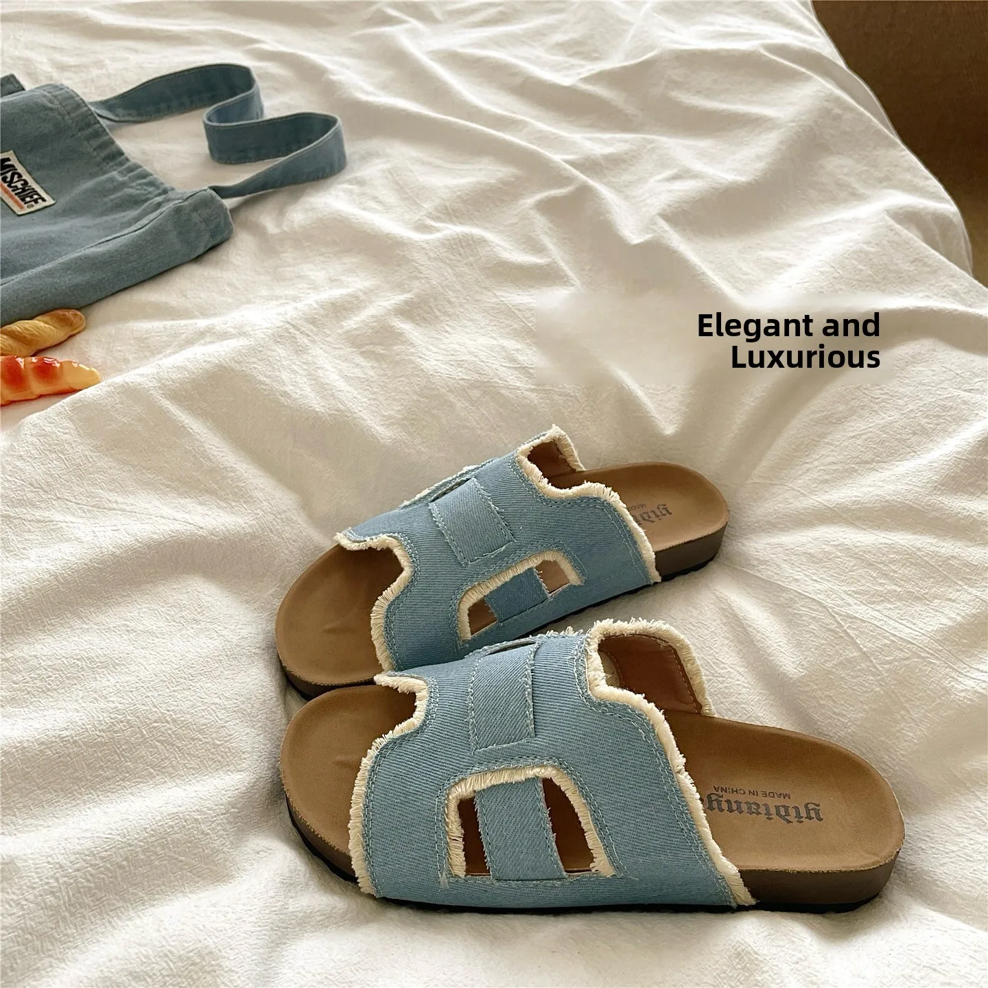 Denim Luxury Women's Sandals Breathable Thick Bottom Anti-slip Slippers Korean Style Hollow out Casual Footwear Summer Shoes
Denim Luxury Women's Sandals Breathable Thick Bottom Anti-slip Slippers Korean Style Hollow out Casual Footwear Summer Shoes